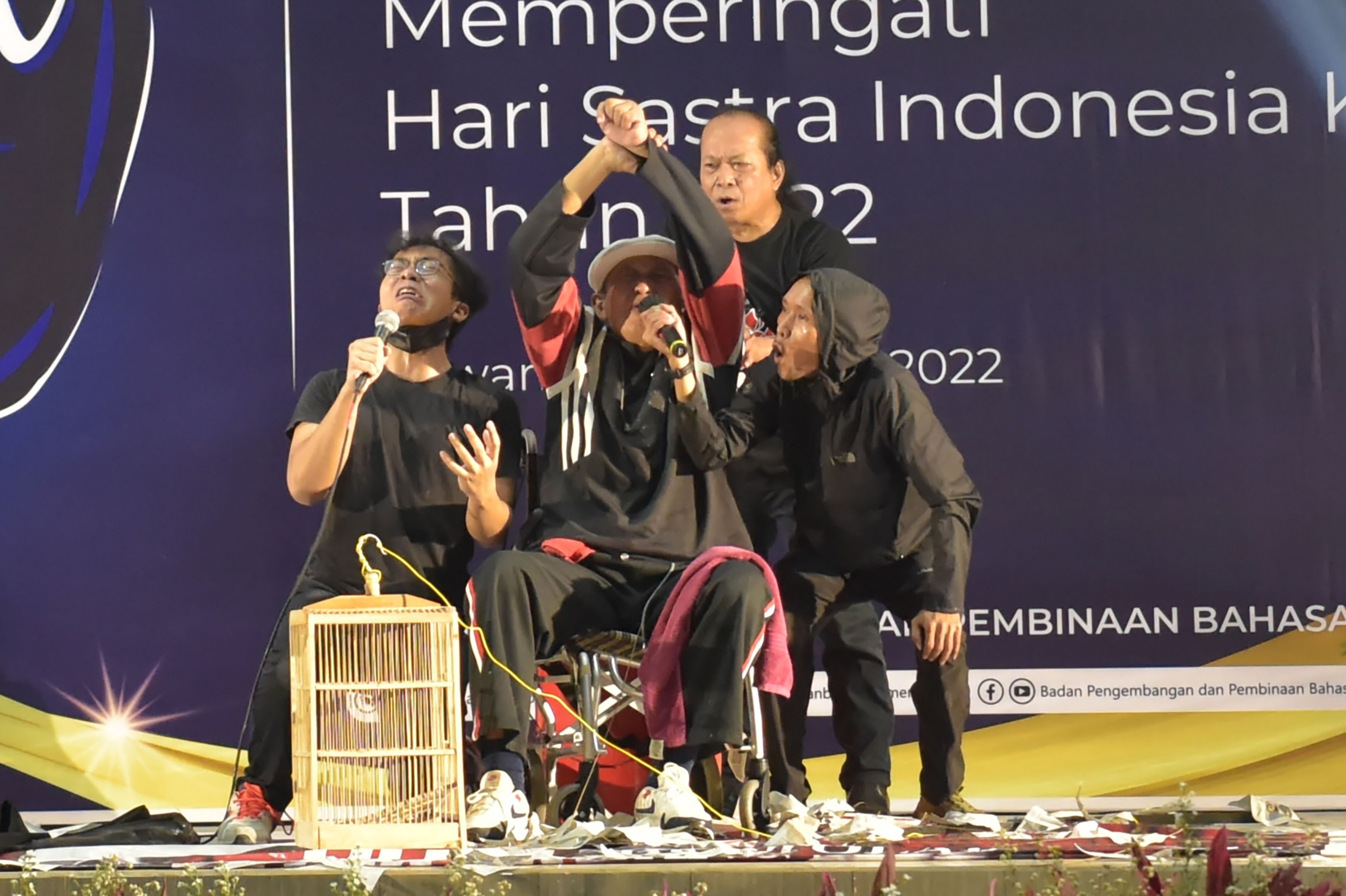 Malam Sastra di Badan Bahasa, Nostalgia Maha Karya Para Pembesar Sastra di Indonesia