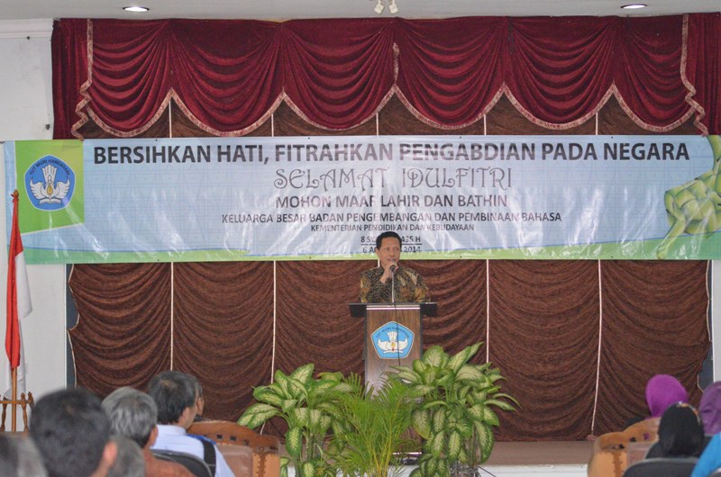 Badan Bahasa Mengadakan Halalbihalal Idul Fitri 1435 Hijriah