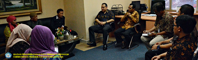 Badan Bahasa dan HISKI Memperkuat Kerja Sama di Bidang Kesastraan
