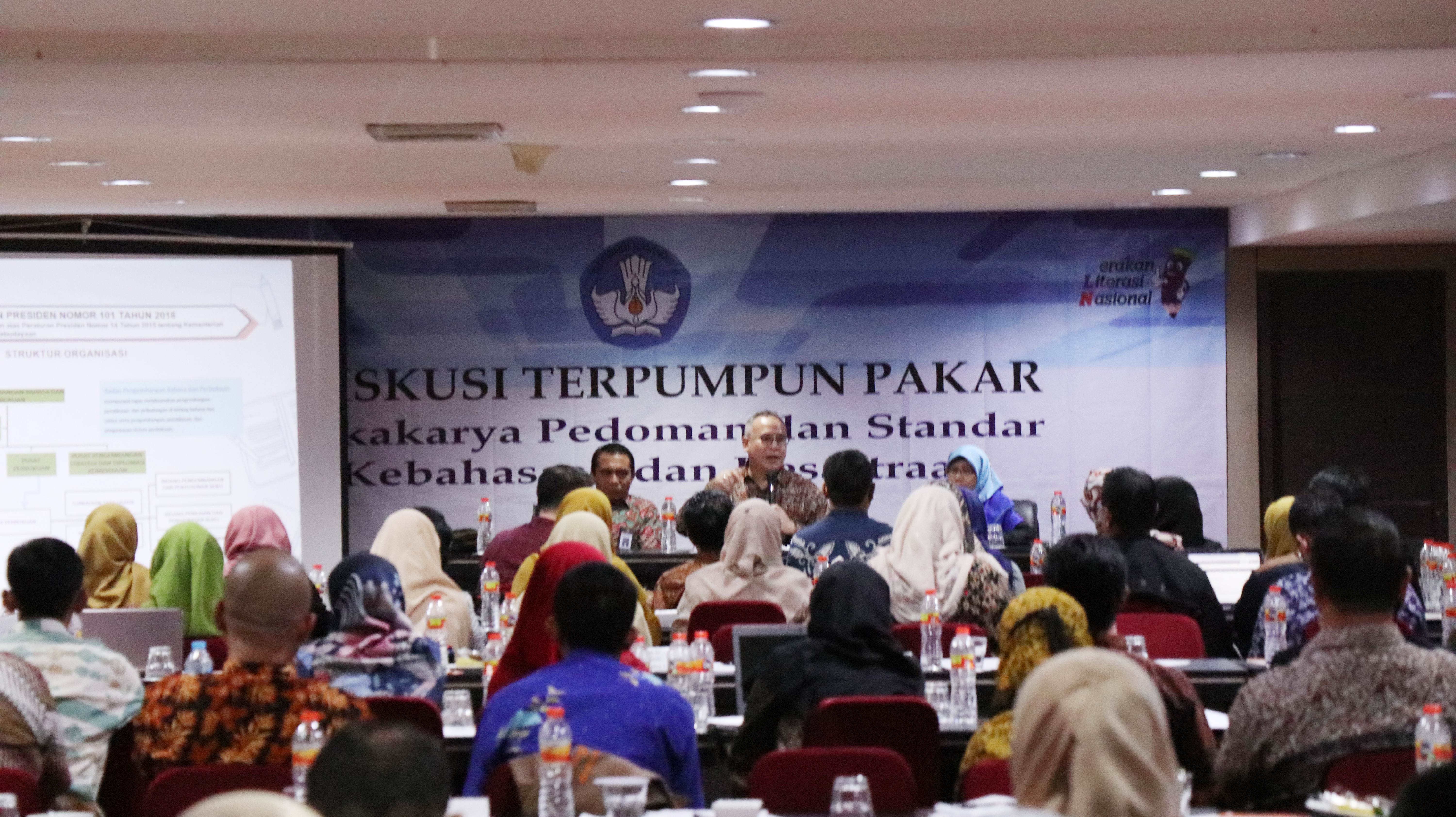 Lokakarya Pedoman Standar Kebahasaan dan Kesastraan Kembali Digelar