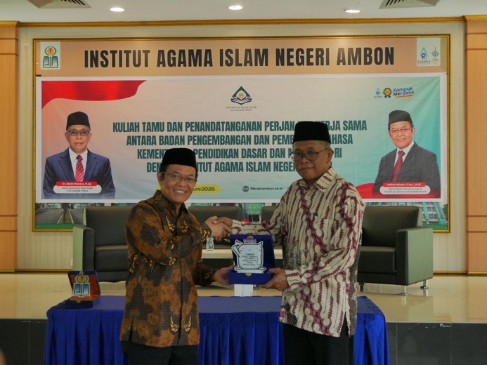 Kerja Sama Penguatan Program Kebahasaan dan Kesastraan antara Badan Bahasa dan IAIN Ambon