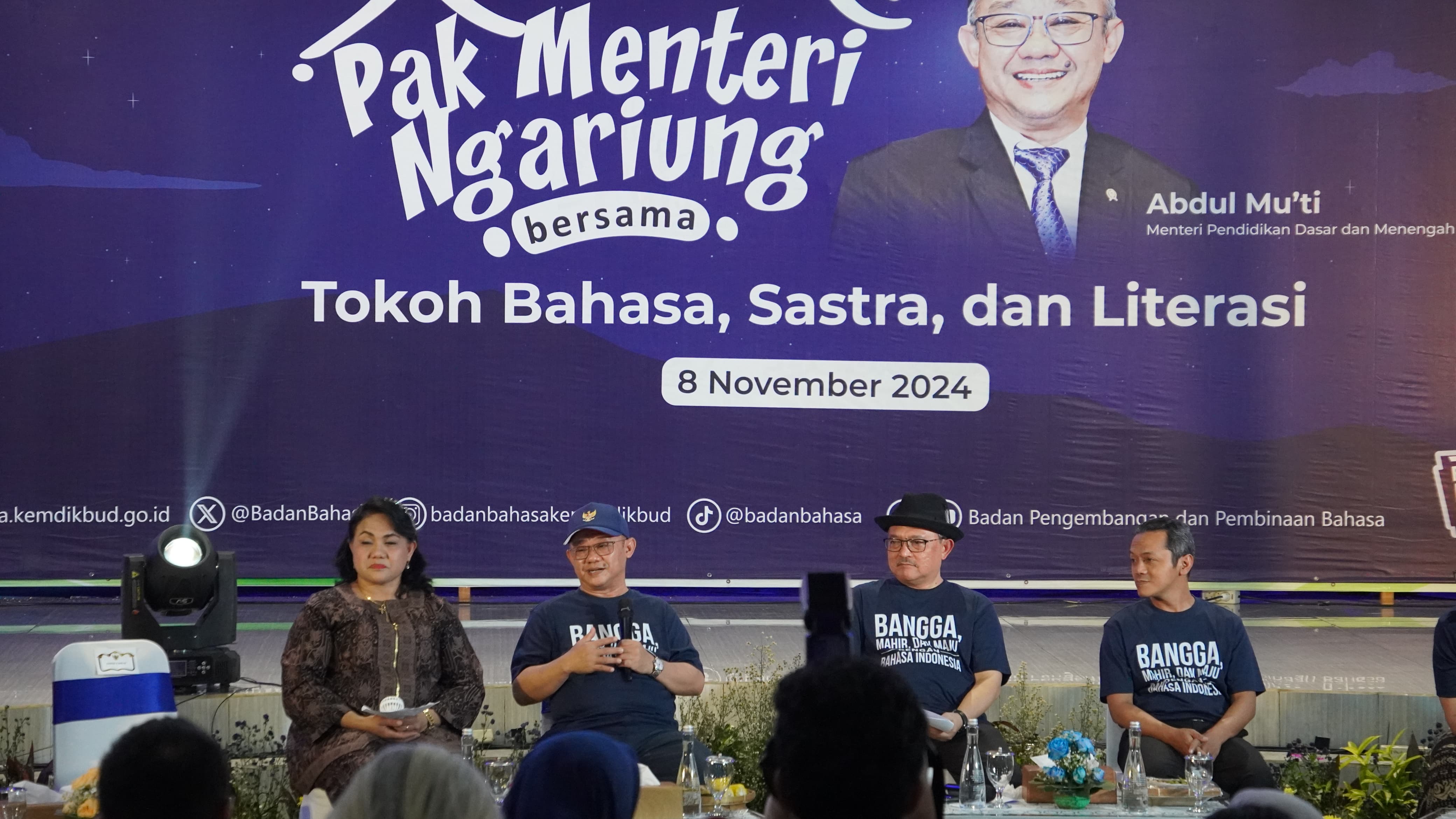 Mendikdasmen Ngariung Bersama Tokoh Bahasa, Sastrawan, dan Literasi