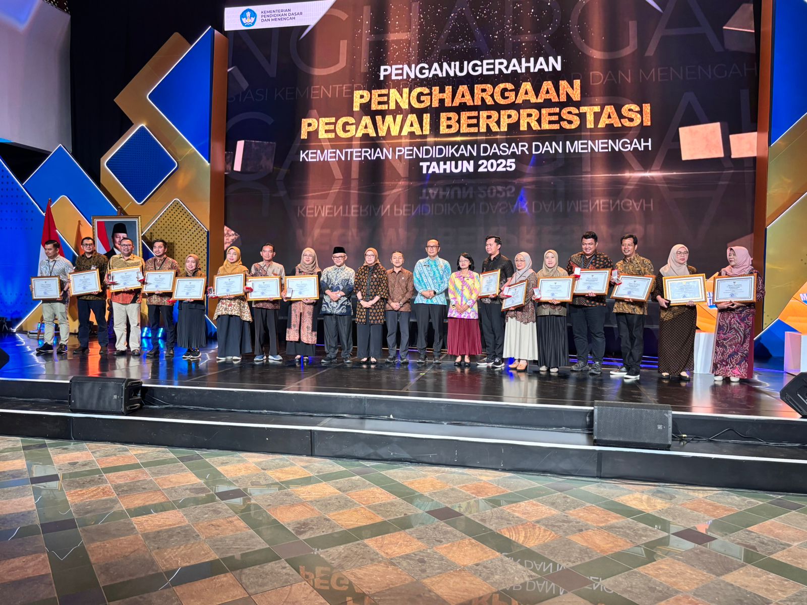 Luncurkan Manajemen Talenta, Kemendikdasmen Beri Penghargaan bagi Pegawai Berprestasi 2025