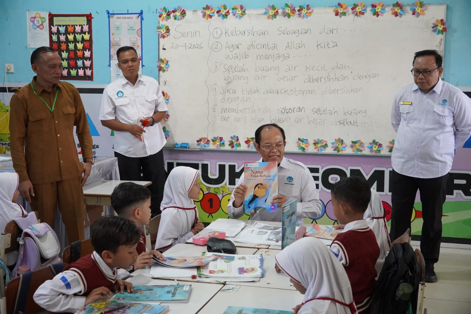 Diserbu Murid, Buku Bermutu Hidupkan Perpustakaan Sekolah di Banda Aceh