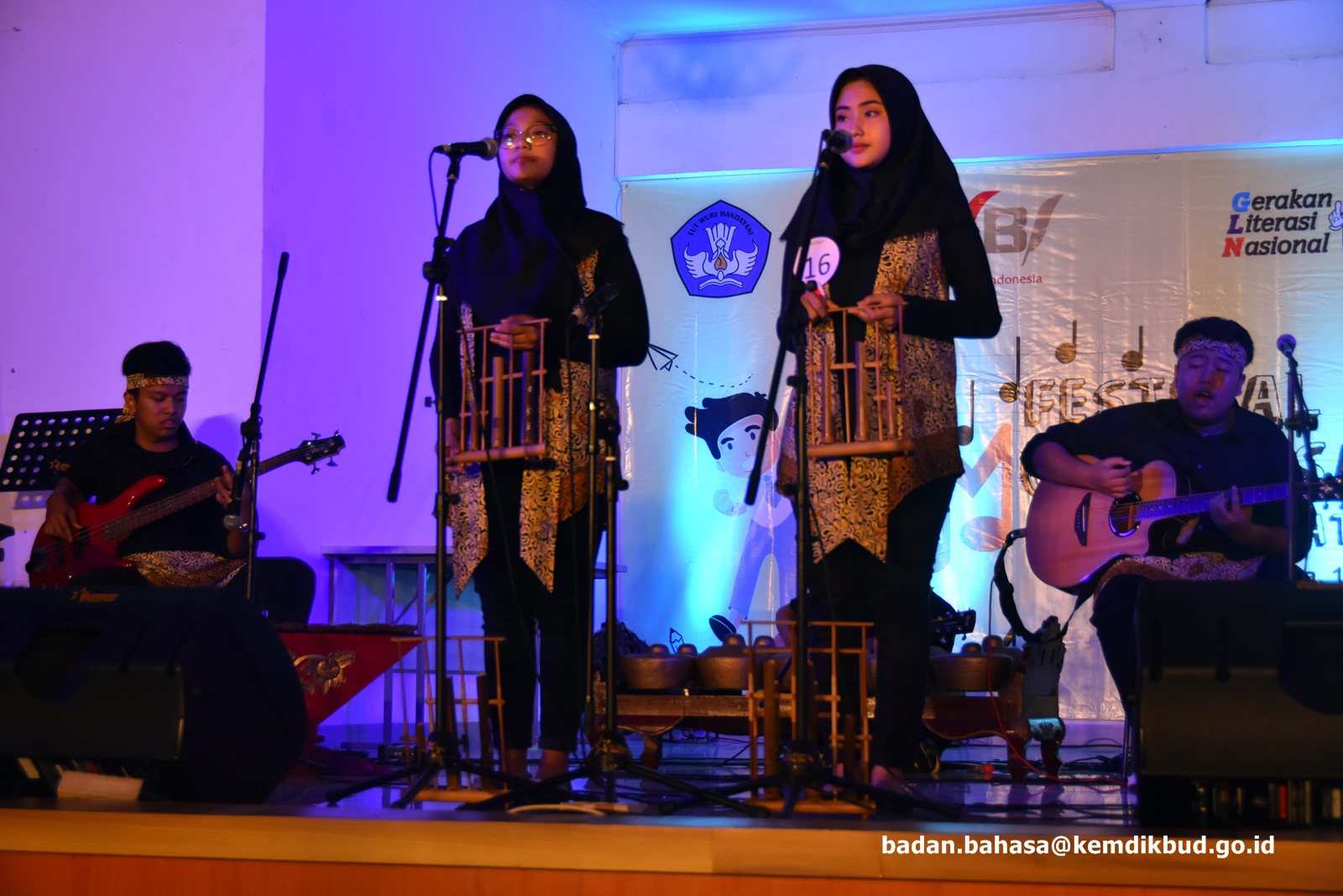 Pusat Pembinaan Gelar Festival Musikalisasi Puisi Tingkat DKI Jakarta