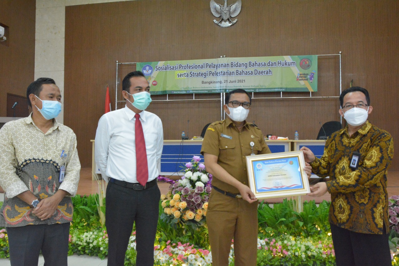 Balai Bahasa Riau Gelar Sosialisasi Bidang Bahasa dan Hukum serta Strategi Pelestarian Bahasa Daerah