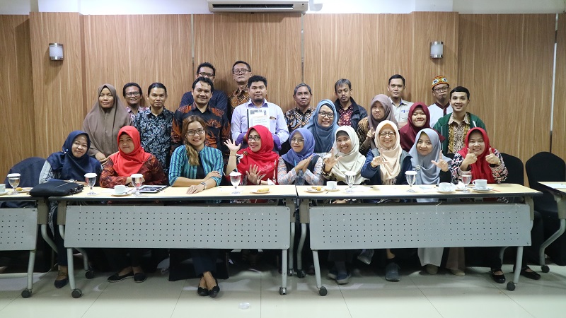 Lokakarya Pemetaan Sastra di Kalimantan Timur: Langkah Awal Penentuan Daerah Pengamatan Bersama Pemerintah Daerah