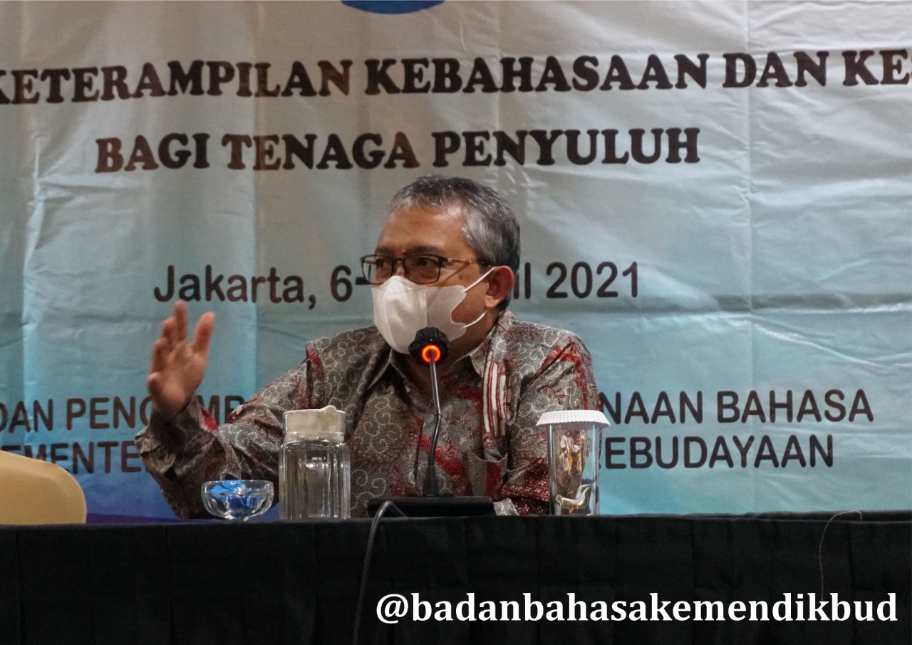 Penyegaran Keterampilan Kebahasaan dan Kesastraan bagi Tenaga Penyuluh