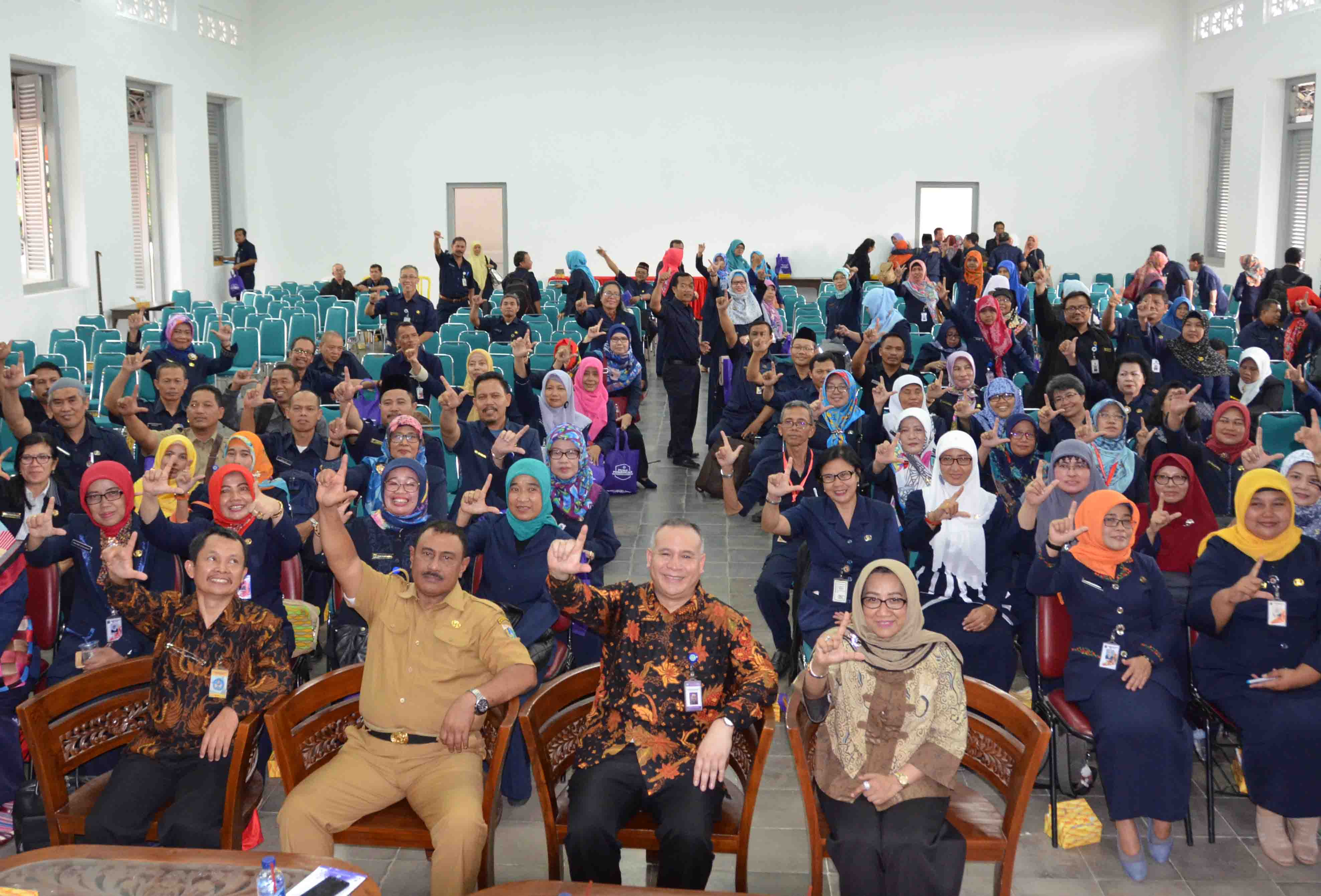 Pengutamaan Bahasa Negara di Ruang Publik: Badan Bahasa Ajak Masyarakat Belajar dari Prancis