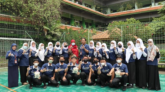 Sarana Asyik Pengenalan Kamus untuk Pelajar