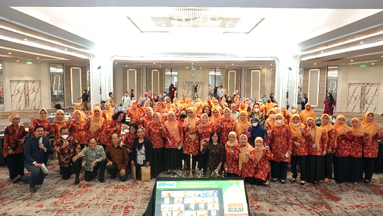 Webinar Peningkatkan Literasi Keluarga